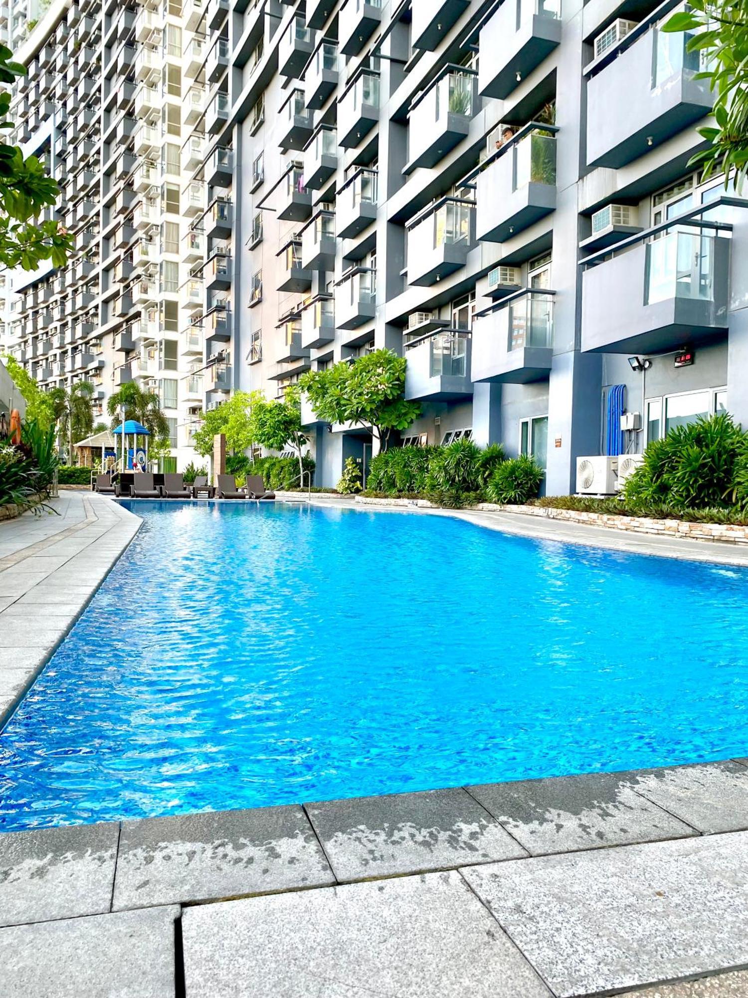 Frost At Manhattan Heights Towerb Manila Luaran gambar